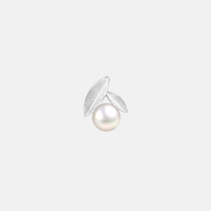 Pearl & Silver Leaf Pendant Necklace