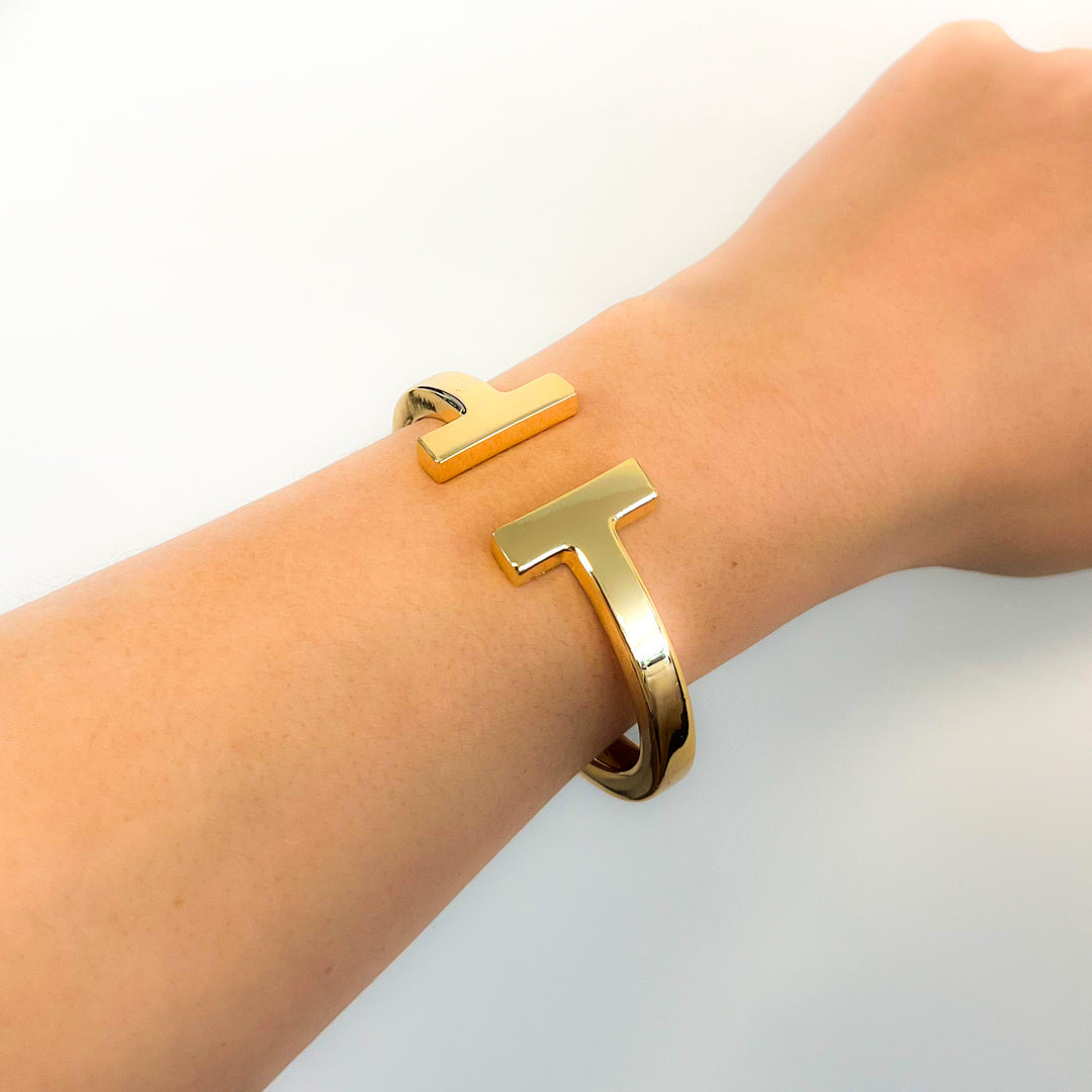 Couture T-Bar Gold Cuff