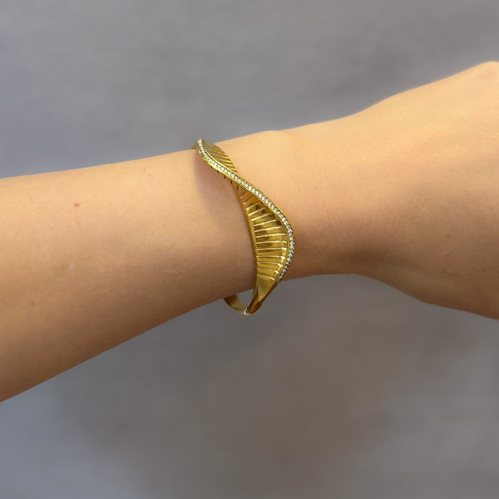 Twisted Curve Allure Cuff Bracelet