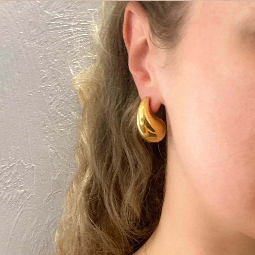 Omboo Gold Curved Tear Drop Earrings