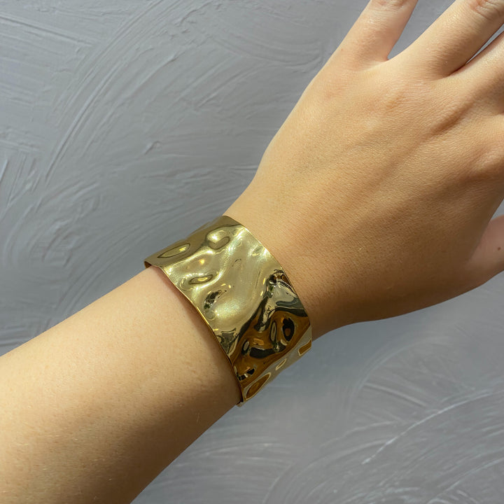 Santorini Textured Gold Cuff