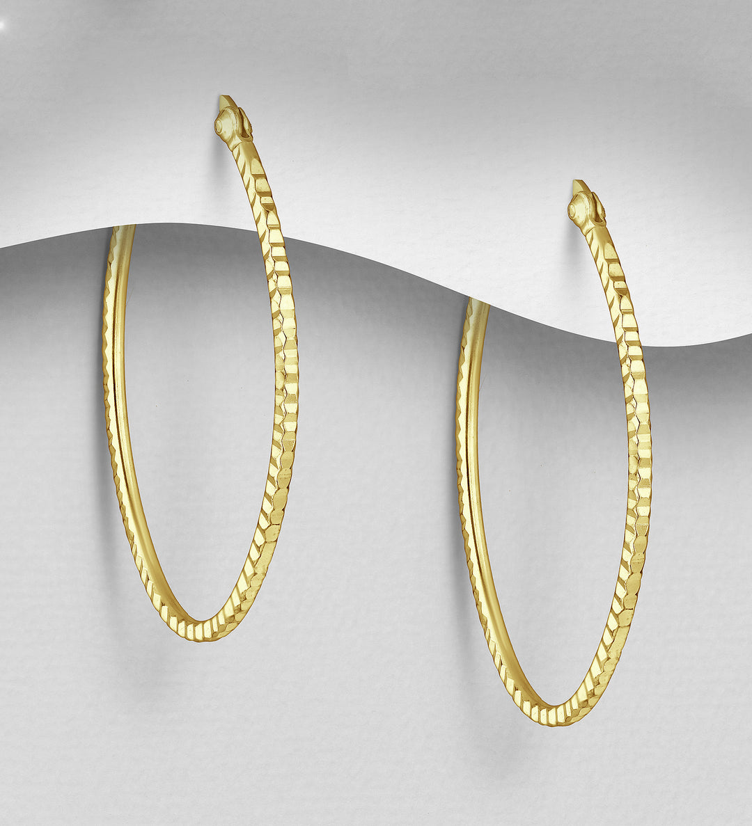 Oumi Textured Oval Hoop Earrings