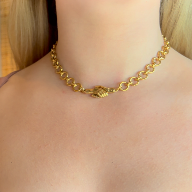 Magnetic Hands Gold Chain Necklace