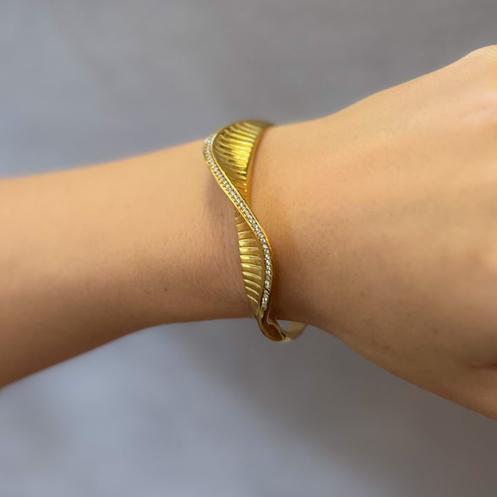 Twisted Curve Allure Cuff Bracelet