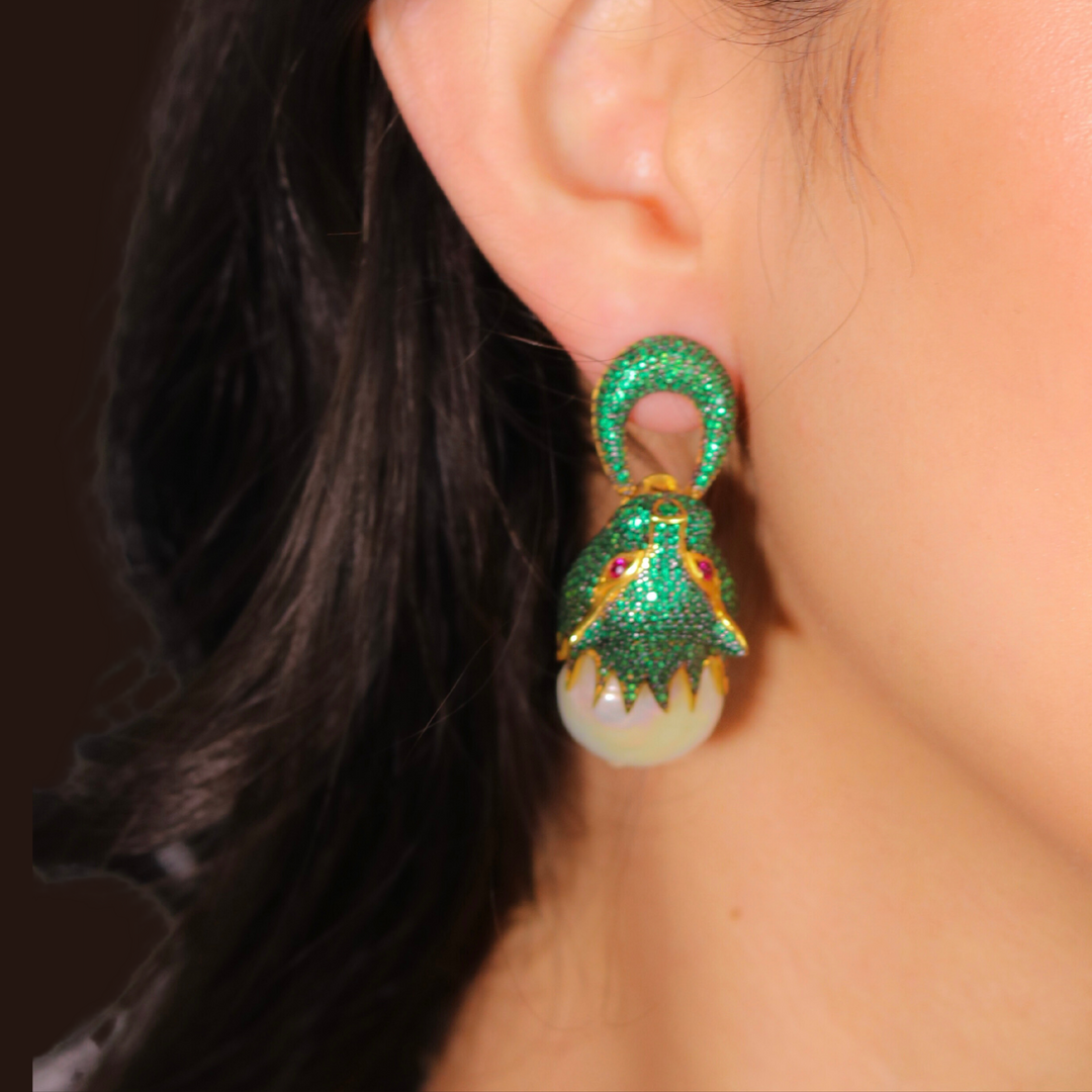 Emerald Panthere Baroque Earrings