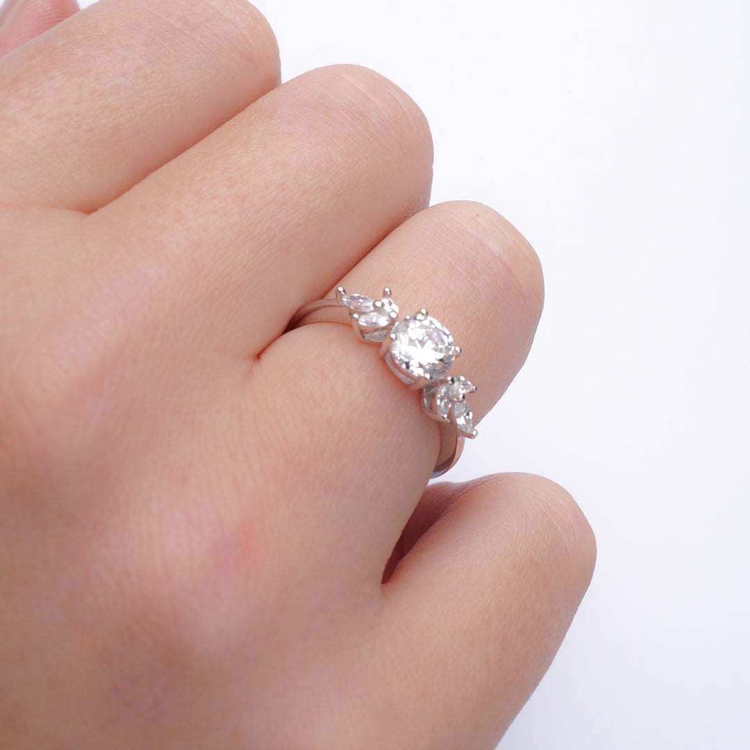 Lila Petal .925 Sparkly Ring