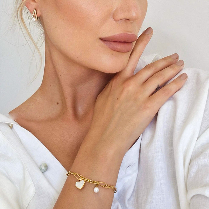 Mother of Pearl Heart Charm Link Bracelet