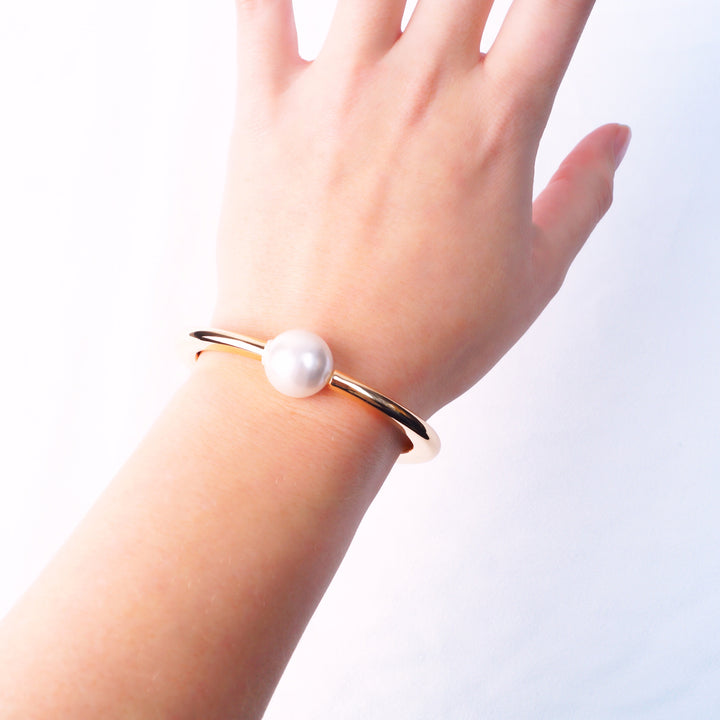 Pearl Gold Orbit Bracelet