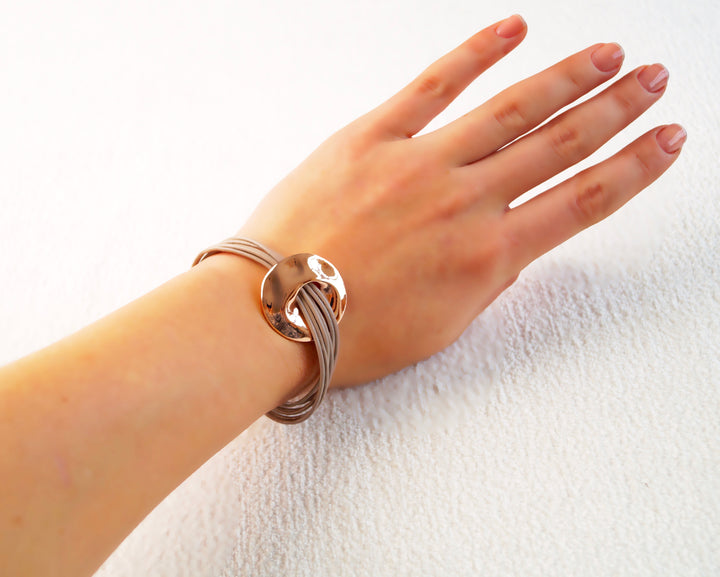 Riva Capture Magnetic Rose Gold Bracelet - AmaLily