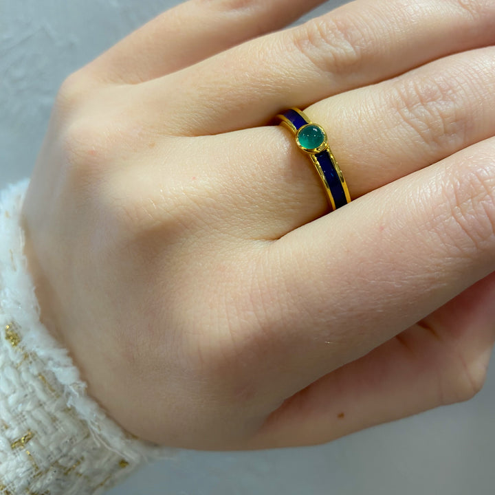 Erda Emerald Gemstone Enamel Ring